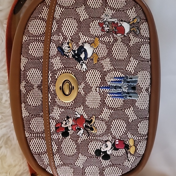 Disney X Coach Mickey Mouse & Friends - Picture 3 of 5
